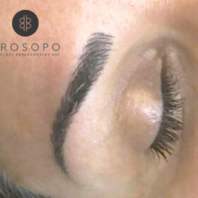 καλοσχηματισμένα φρύδια με microblading τριχα τριχα