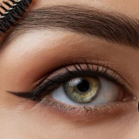 eyebrow-tint-and-shaping-natural-brows-prosopo-chalandri.jpg