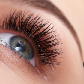 mega-volume-spiky-lash-extensions-dramatic-look-prosopo-chalandri-athens.jpg