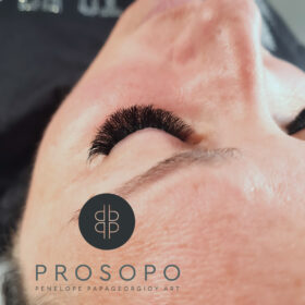 volume-lash-extensions-doll-effect-close-up-prosopo-chalandri-athens.jpg