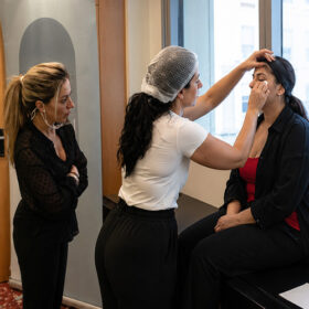 Ατομικό σεμινάριο Microblading με πρακτική εφαρμογή σε μοντέλο και προσωπική καθοδήγηση από την εκπαιδεύτρια.