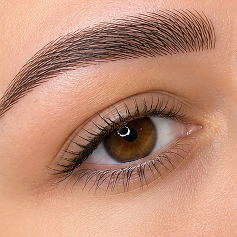 Πυκνά καλοσχηματισμένα φρύδια με τεχνική Microblading και φυσικό αποτέλεσμα στο Χαλάνδρι