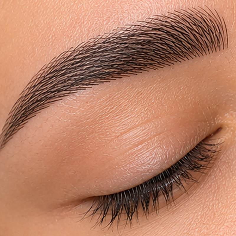 Σχηματισμός φρυδιών με Microblading τρίχα τρίχα για συμμετρικό και φυσικό αποτέλεσμα στο Χαλάνδρι
